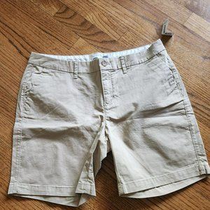 Old Navy Beige shorts